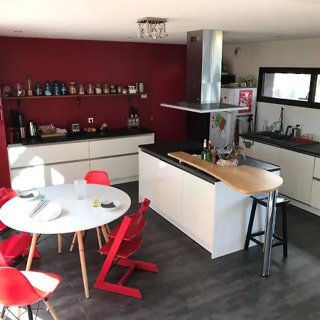 Maison Familiale Entre Mer Et Briere Casa de Férias *